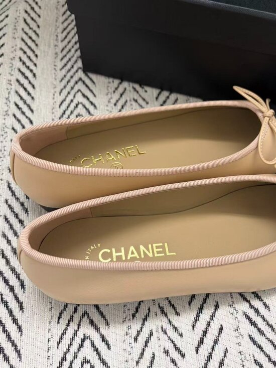 Chanel Women's Flats - Picture 2 of 5